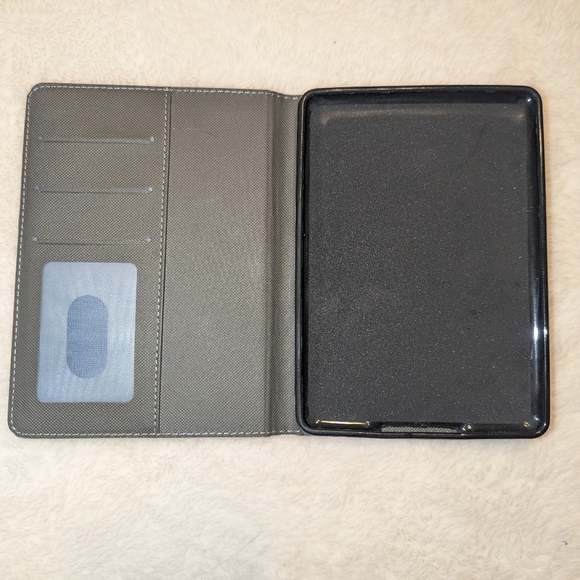 Kindle Paperwhite cover - Picture 2 of 3